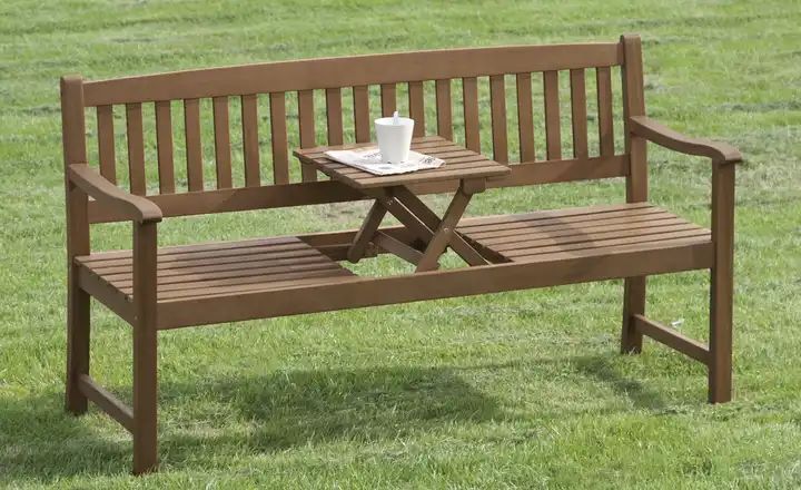 Holz-Gartenmöbel bei Höffner