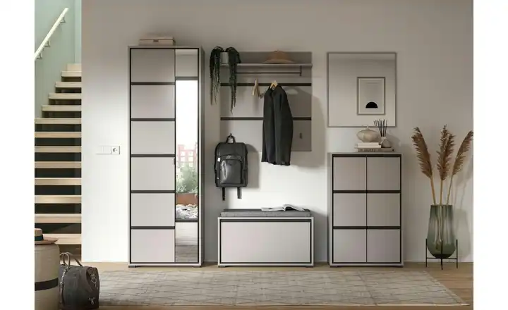 Garderobenschrank