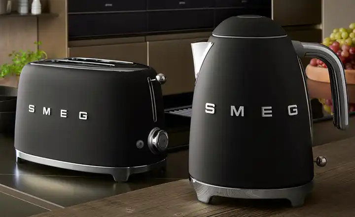 smegToaster TSF01BLMEU