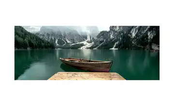 Glasbild Between mountains