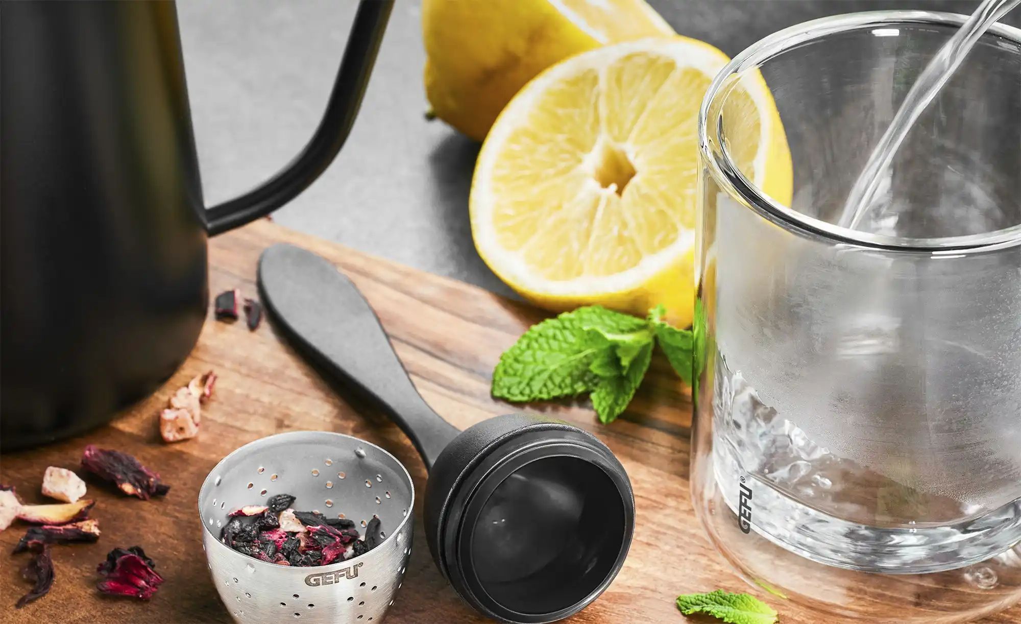 Thumbnail - Gefu Tee-Ei  TEVA ¦ schwarz ¦ Kunststoff,Edelstahl ¦ Maße (cm): H: 16,7  Ø: 4.1 Kaffee & Tee > Teezubereitung - Höffner