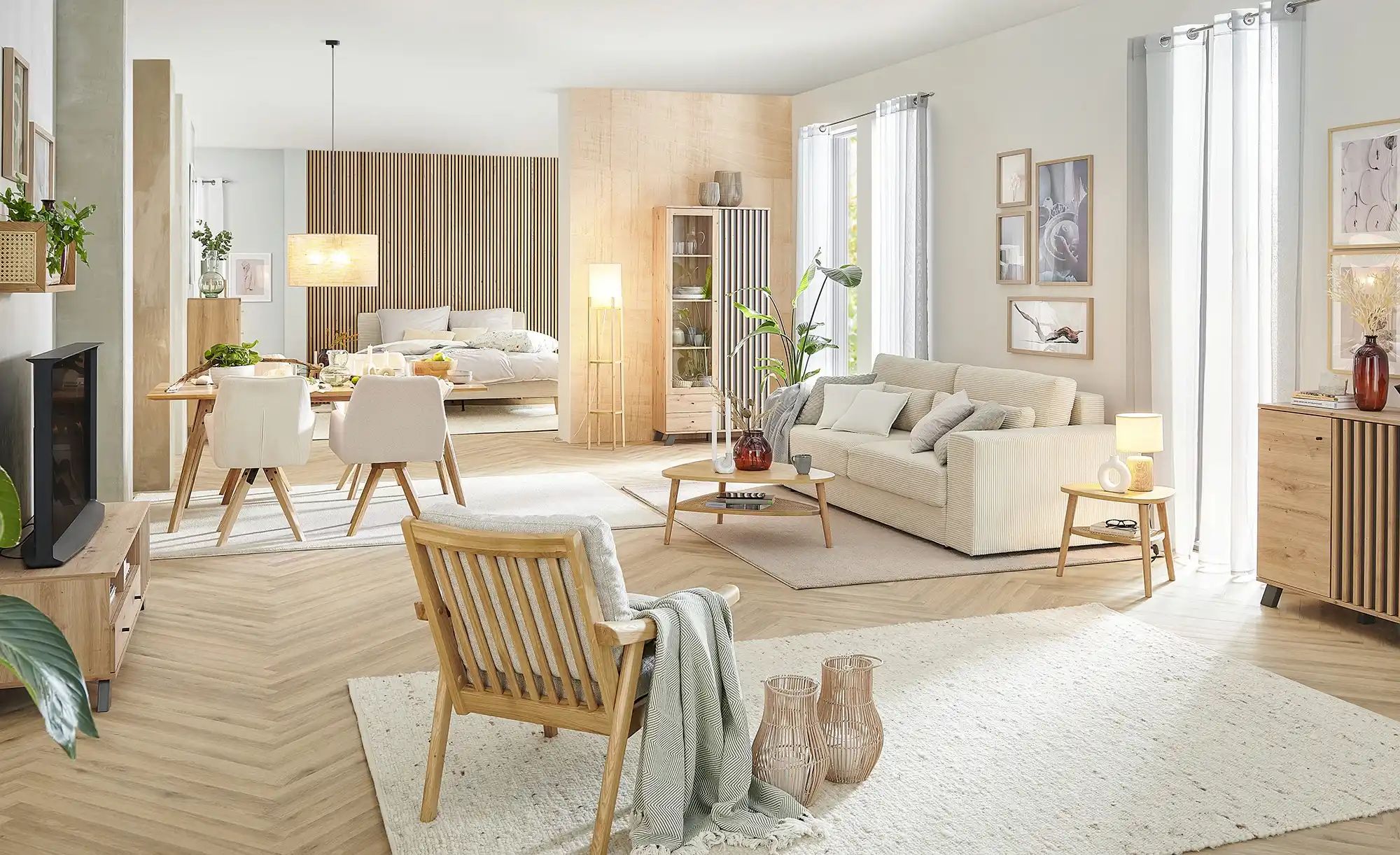 Thumbnail - Vase   ¦ weiß ¦ Porzellan ¦ Maße (cm): B: 15,5 H: 16 T: 4.5 Accessoires > Vasen - Höffner