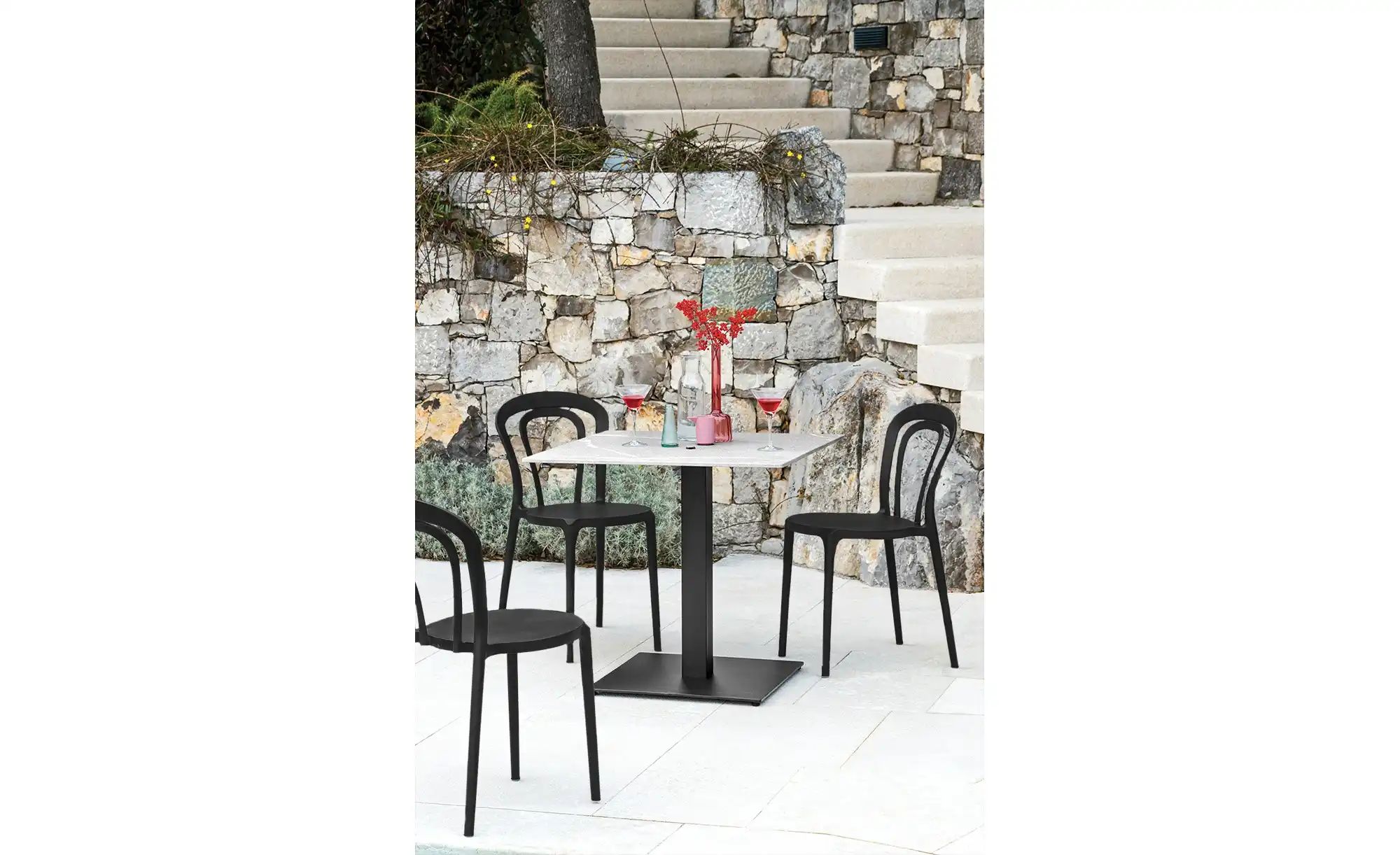 Connubia Stuhl stapelbar Caffe ¦ schwarz ¦ Maße (cm): B: 43 H: 83 T: 53.0 S günstig online kaufen