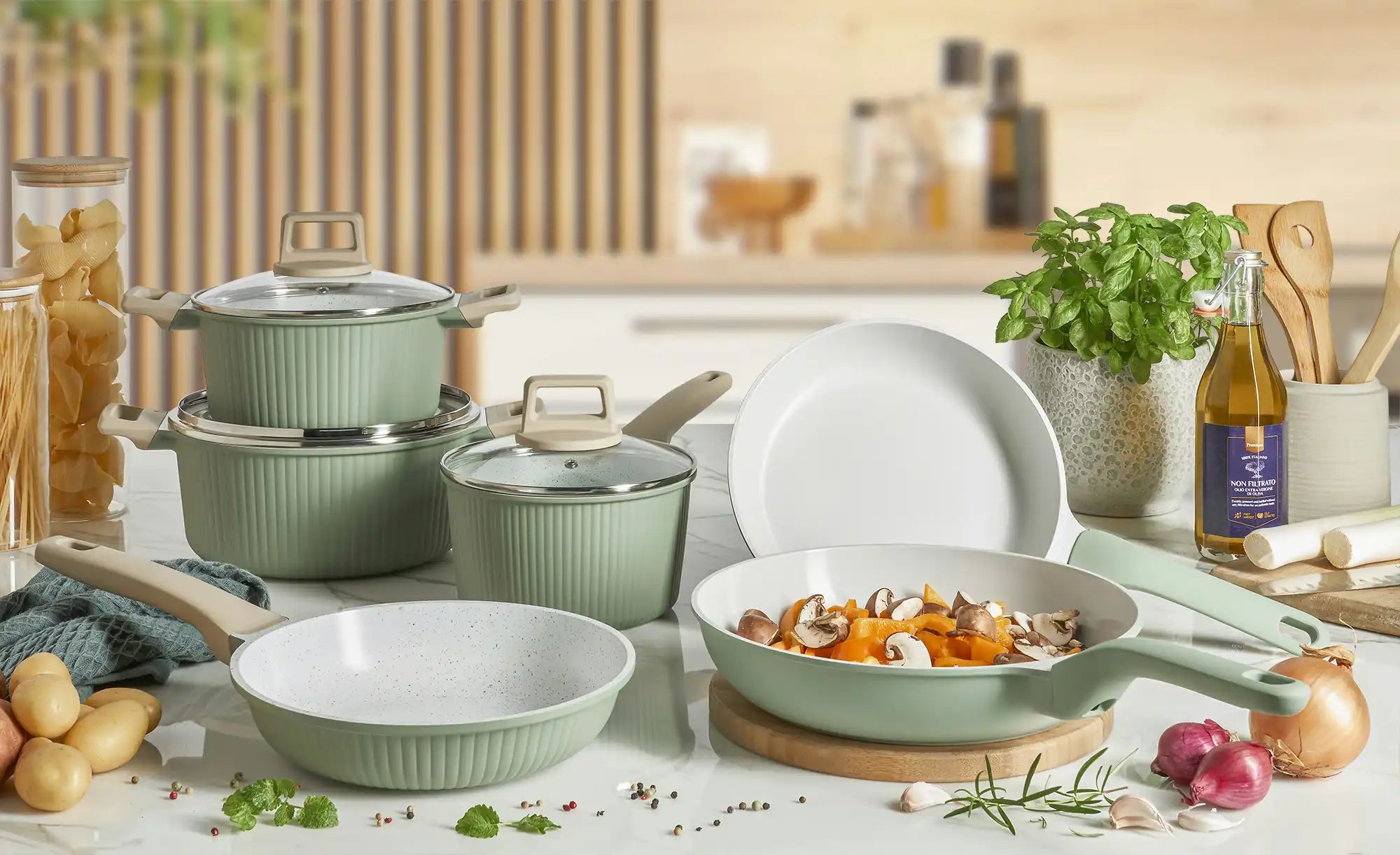 Thumbnail - KHG Topfset  Sofia ¦ grün ¦ Aluminium-Guss ¦ Maße (cm): B: 36 H: 20 Töpfe & Pfannen & Zubehör > Pfannen > Keramikpfannen...