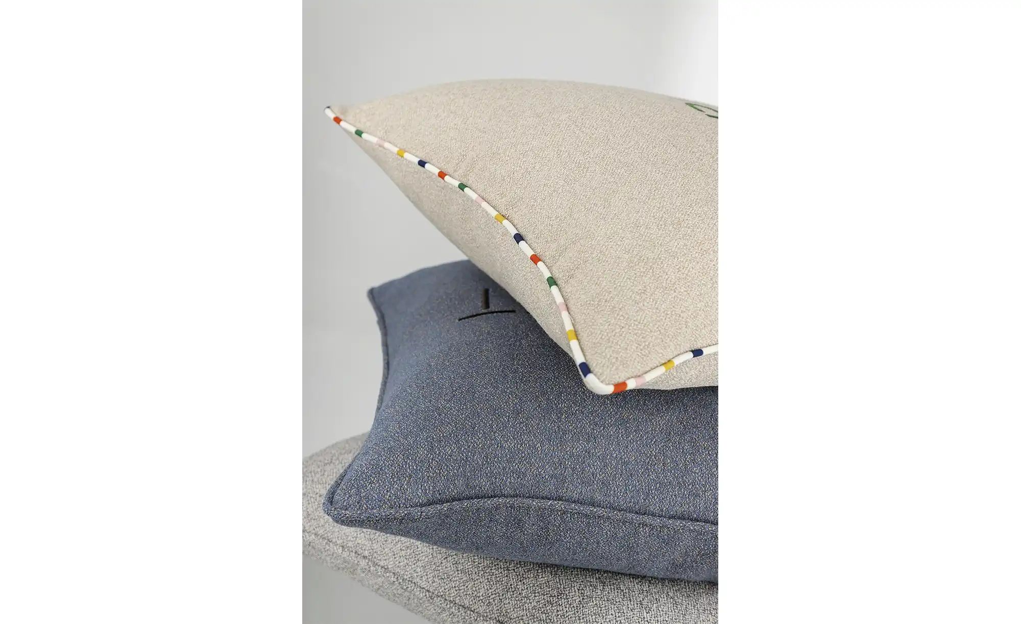 Thumbnail - Esprit Kissen  E-Signature ¦ mehrfarbig ¦ Maße (cm): B: 45 H: 45 Dekokissen & Decken > Kissen > Dekokissen - Höffner