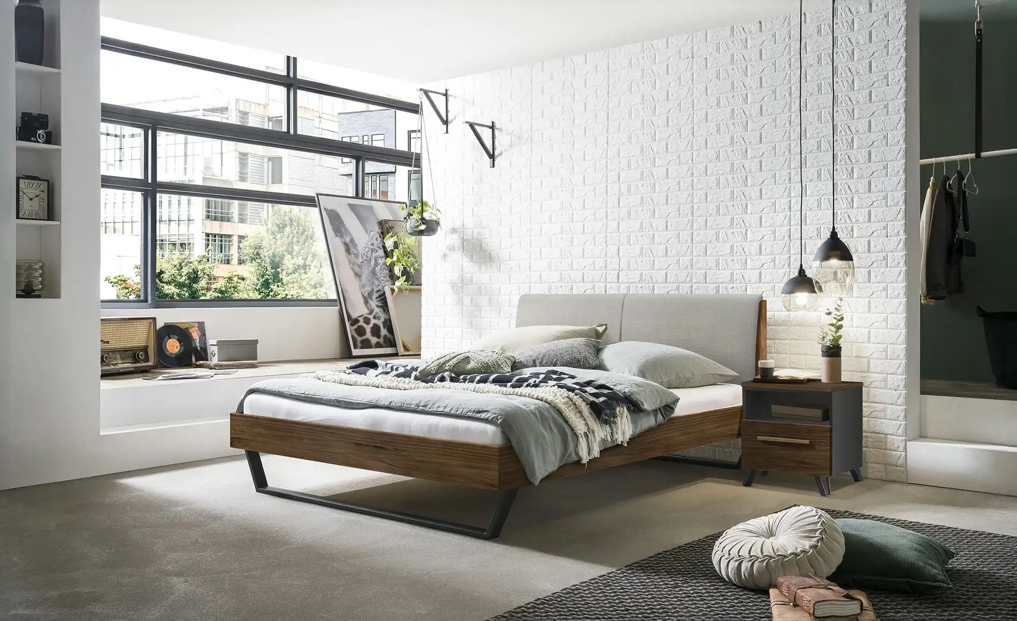 HASENA Massivholzbett in Nussbaum Pietro ¦ holzfarben ¦ Maße (cm): B: 146 H günstig online kaufen