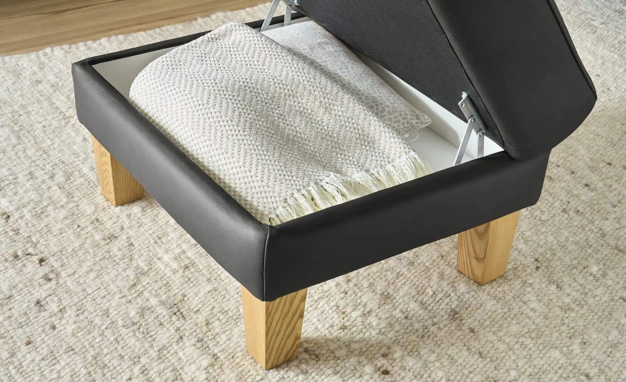 Thumbnail - Ravensberger Werkstätten Hocker Leder RW-Select ¦ schwarz ¦ Maße (cm): B: 59 H: 44 T: 69.0 Polstermöbel > Hocker - Höffn...