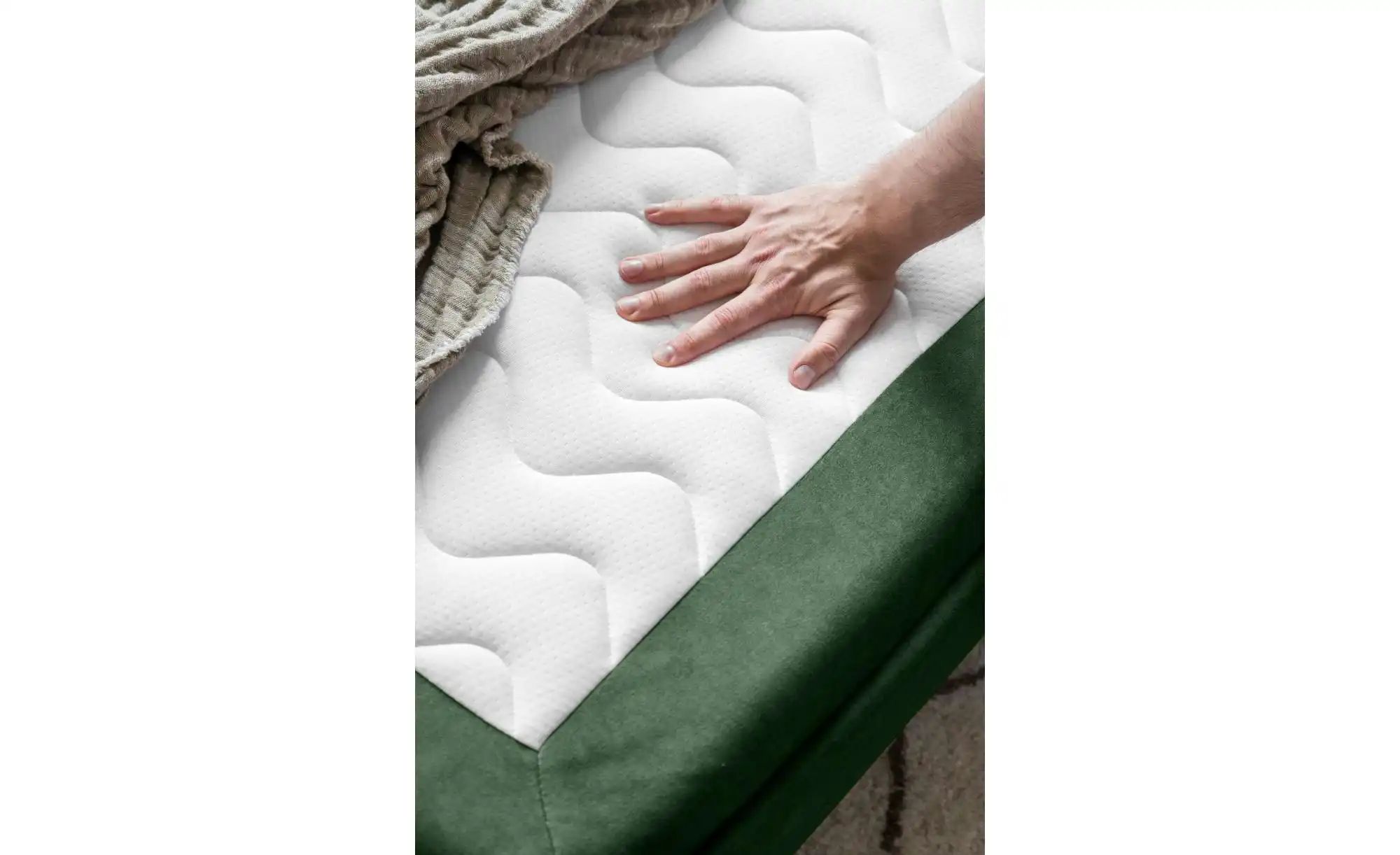 Thumbnail - Miuform Einzelsofa mit Schlaffunktion Charming Charlie ¦ grün ¦ Maße (cm): B: 225 H: 85 Polstermöbel > Sofas > 3-Sitzer ...