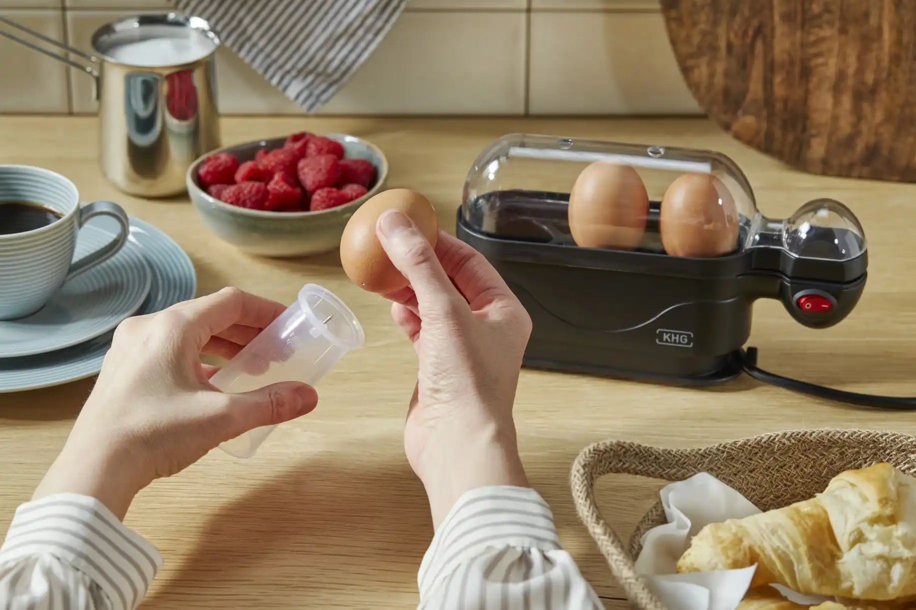 Thumbnail - KHG Eierkocher  EK-300S ¦ schwarz ¦ Kunststoff,Aluminium ¦ Maße (cm): B: 23 H: 13 T: 6.0 Elektrokleingeräte > Eierkocher...