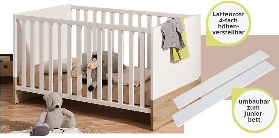 Babybett im Kinderzimmer in Weiß und Eichenoptik, zwei Umbauseiten, Spielzeug, Hinweise: Lattenrost 4-fach höhenverstellbar, umbaubar zum Juniorbett