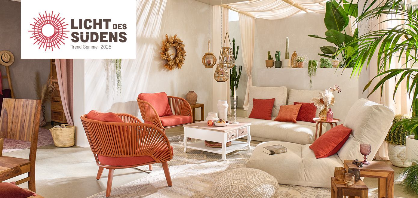 Sommertrend Outdoor mit Relaxliegen, Natur- und Erdfarben, Boho-Accessoires in Flechtoptik und Mustern