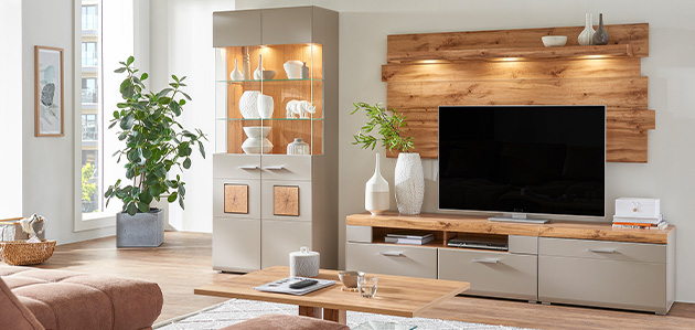 Cortina Kuhles Weiss Warme Holzoptik Mobel Hoffner